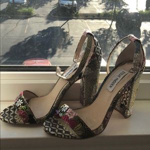 Patterned stitched 4” chunky heels